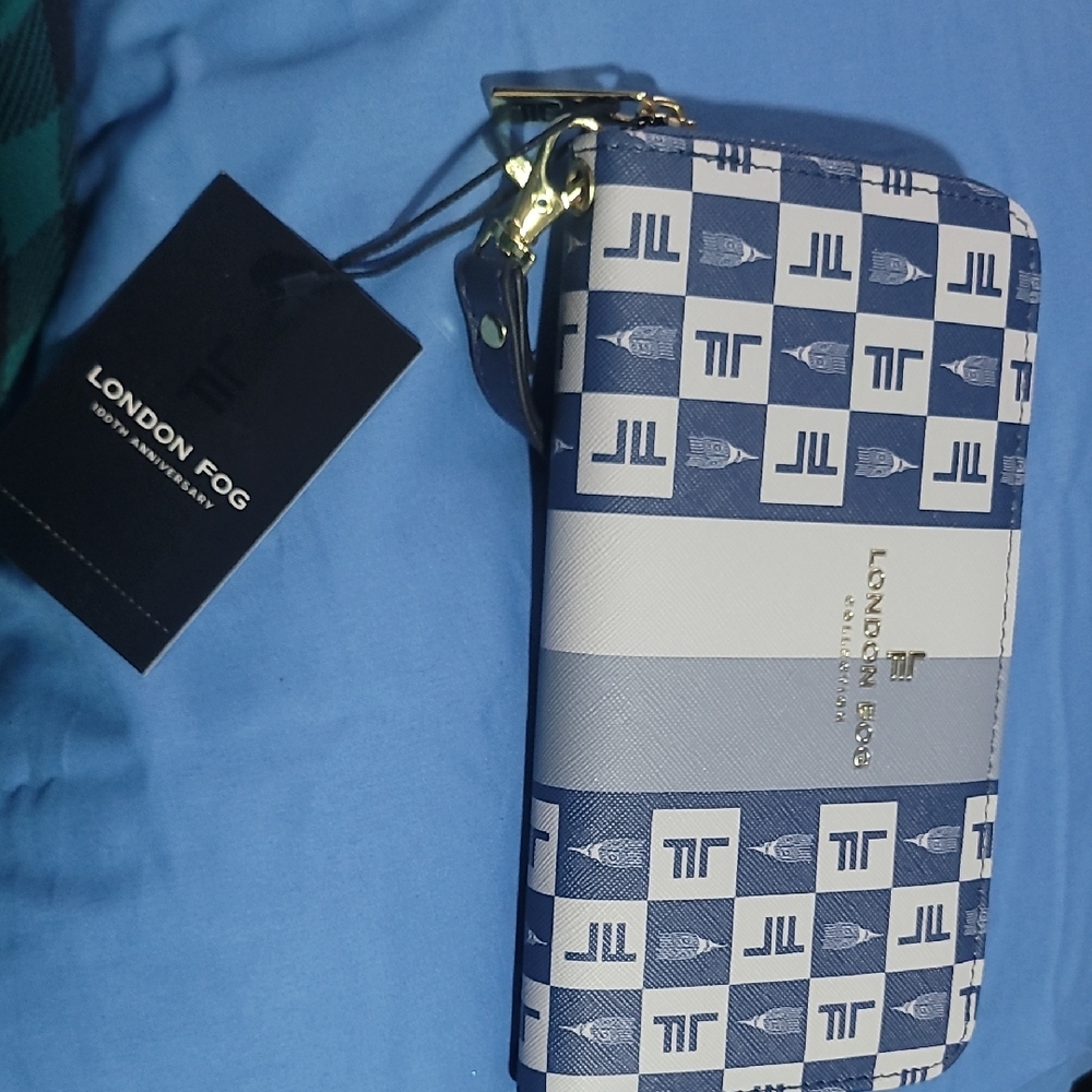 London Fog Navy and White Men's Wallet